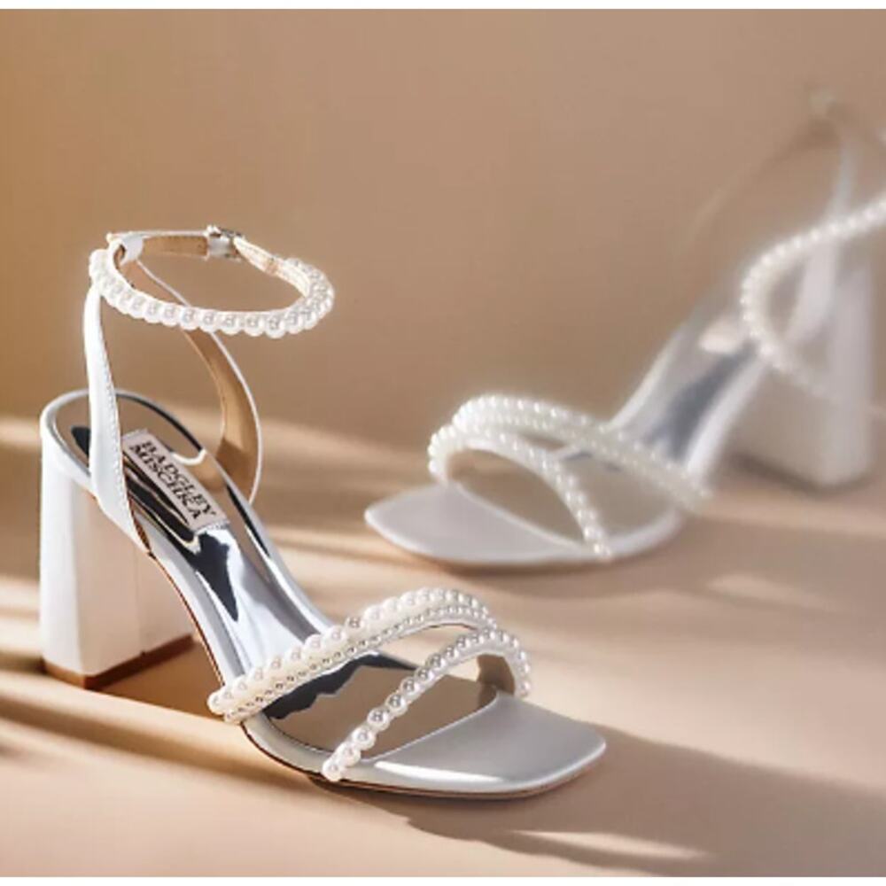Badgley Mischka Women's Ivory Feisty Pearl Block Heels Size 10